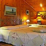 Podere Caldaruccio La Pineta Alojamento de Turismo Rural Bosco (Umbria)