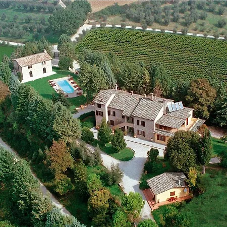 Alojamento de Turismo Rural Podere Caldaruccio La Pineta *