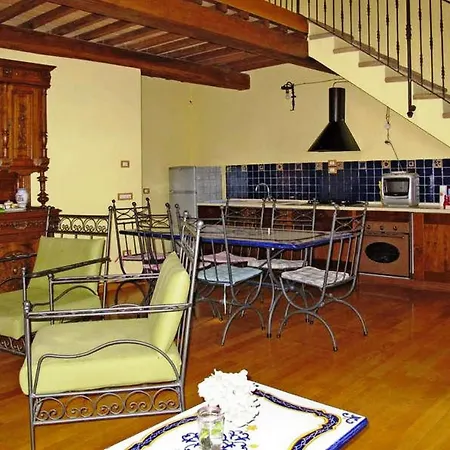 ファームステイ Podere Caldaruccio La Pineta ペルージャ