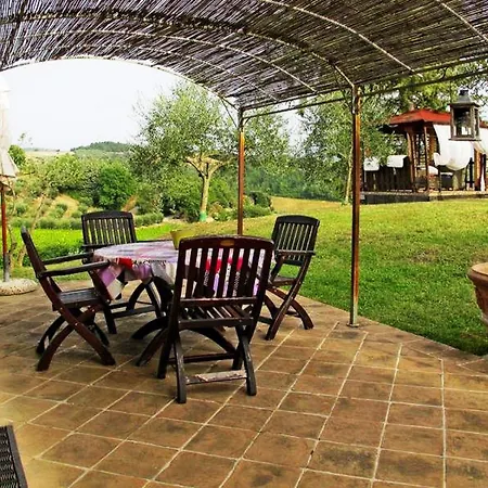 Podere Caldaruccio La Pineta Lantgård