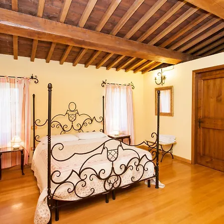 Podere Caldaruccio La Pineta Lantgård Bosco (Umbria)