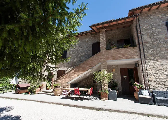 Farma Podere Caldaruccio La Pineta Bosco (Umbria)