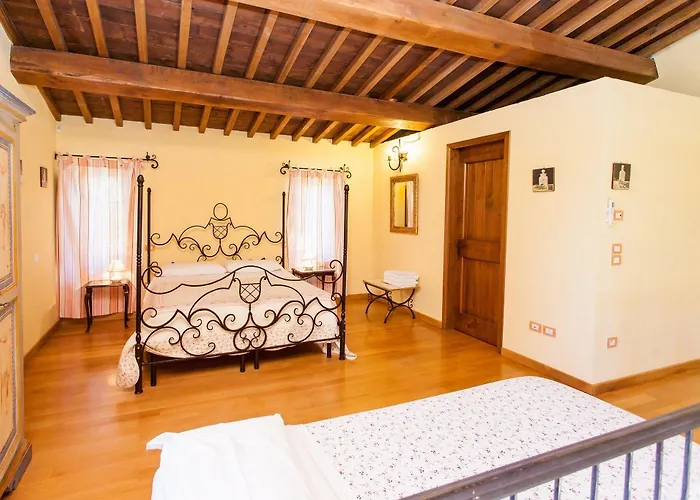 Podere Caldaruccio La Pineta Farma Bosco (Umbria)