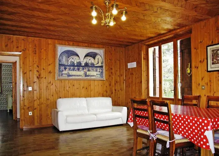 Podere Caldaruccio La Pineta Gospodarstwo agroturystyczne