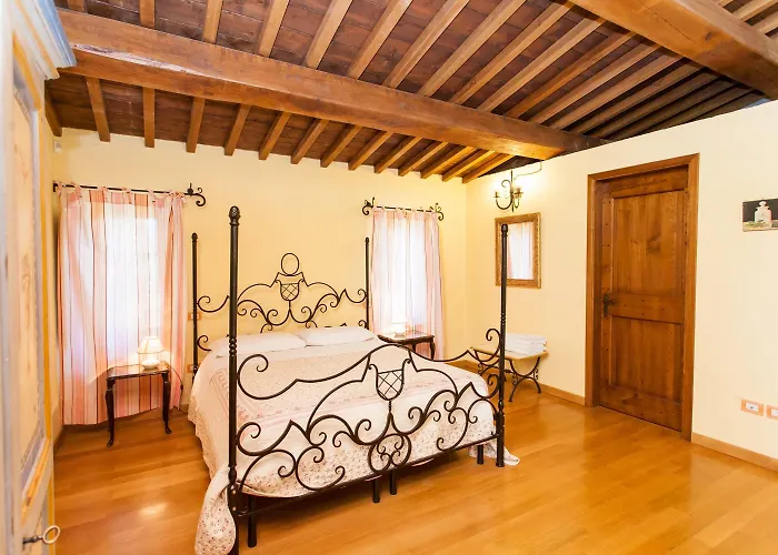 Podere Caldaruccio La Pineta Farma Bosco (Umbria)