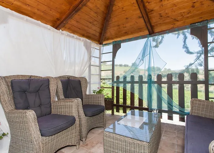 Farma Podere Caldaruccio La Pineta *